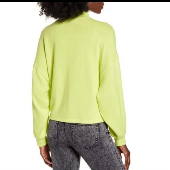 All In Favor Neon Yellow Mock Neck Sweatshirt Size Small - Picture 3 of 7
